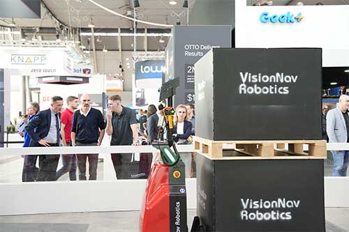 VisionNav's Cutting-Edge VNST20PRO Pallet Stacker Wows at LogiMAT 2024!