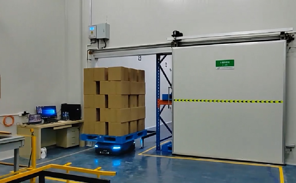 AGV and AMR: How Revolutionary Technologies are Transforming Warehousing and Logistics