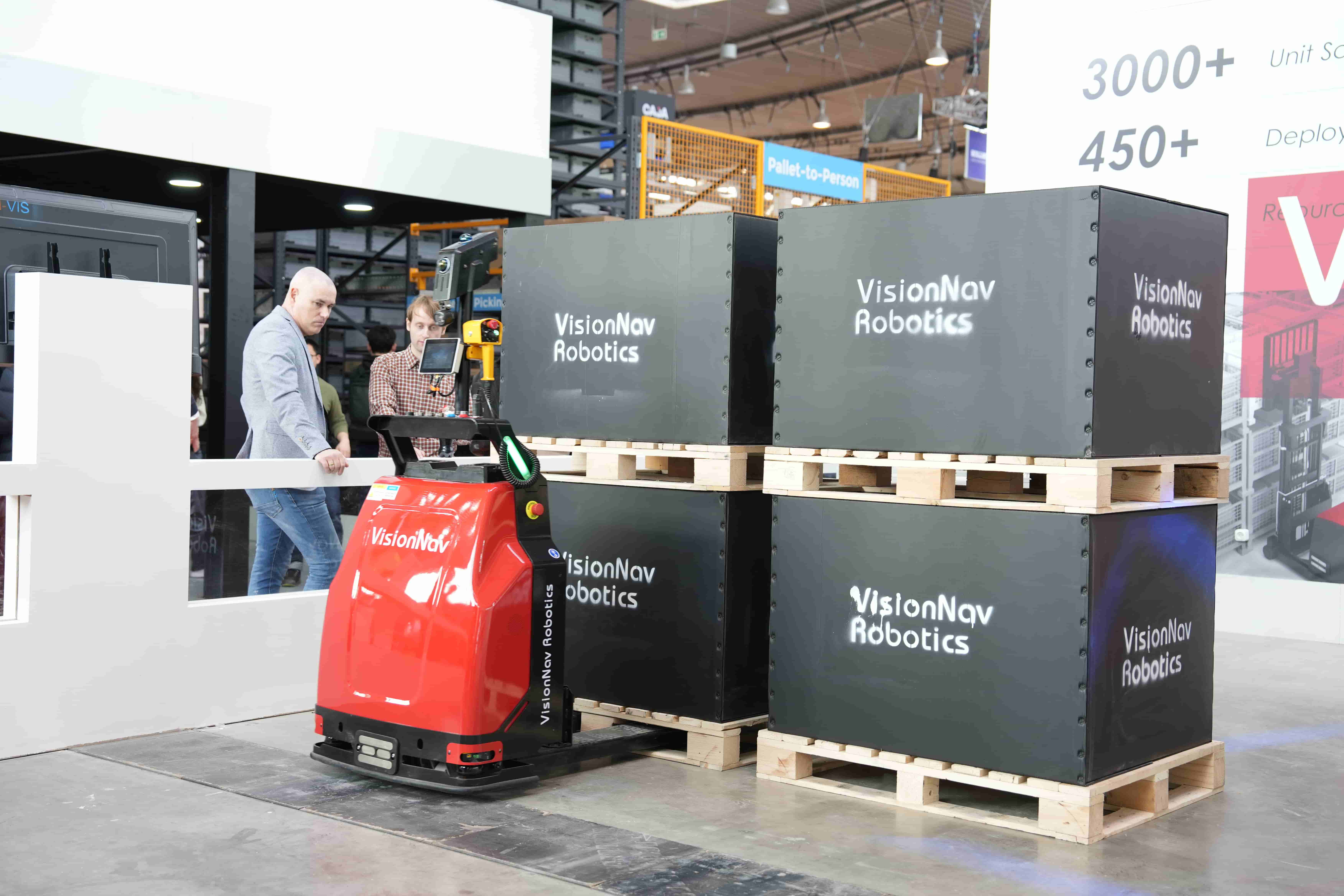 VisionNav's Cutting-Edge VNST20PRO Pallet Stacker Wows at LogiMAT 2024!